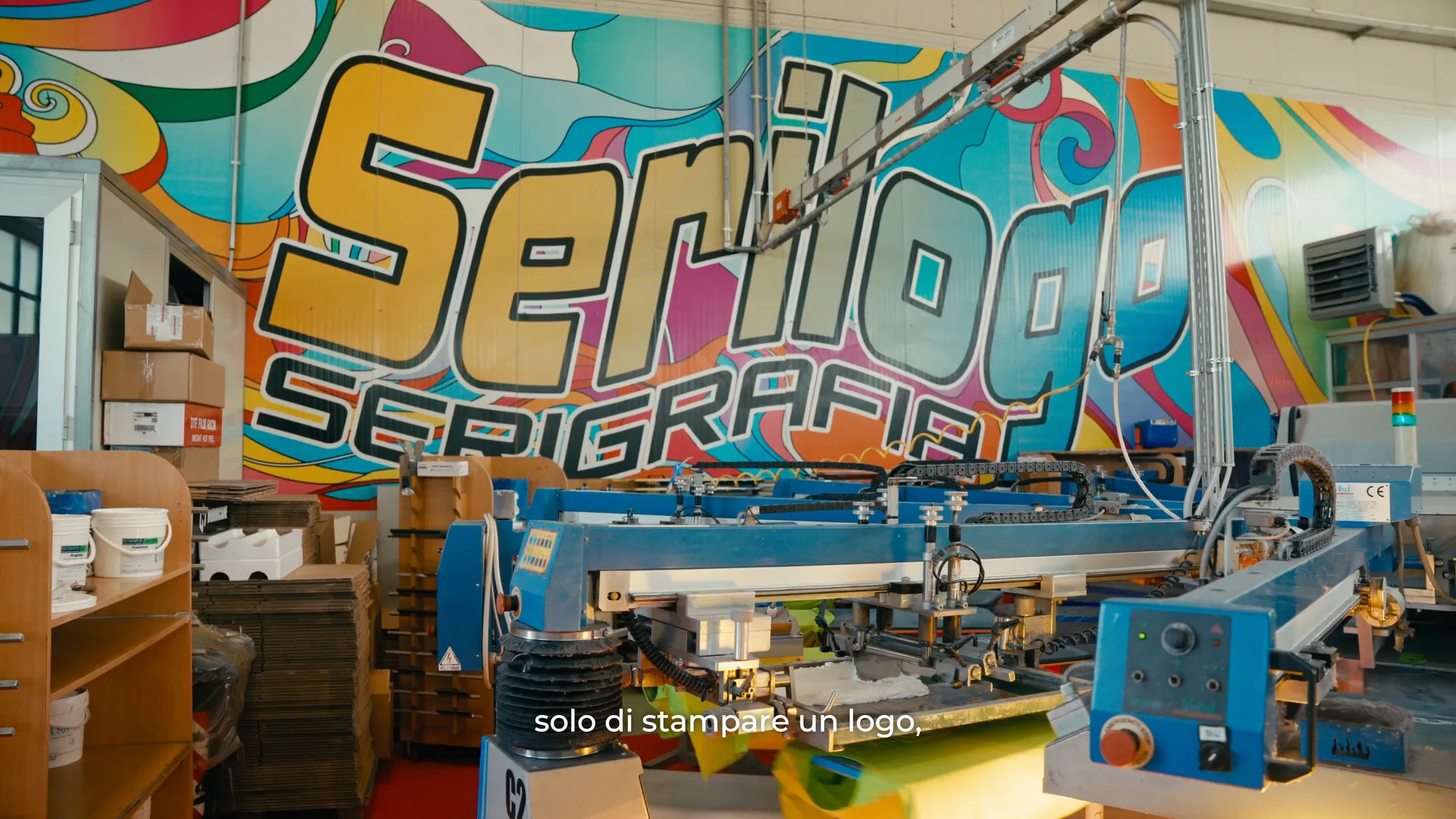 Luigi Coccoli, fondatore di Serilogo, nel laboratorio di Rezzato